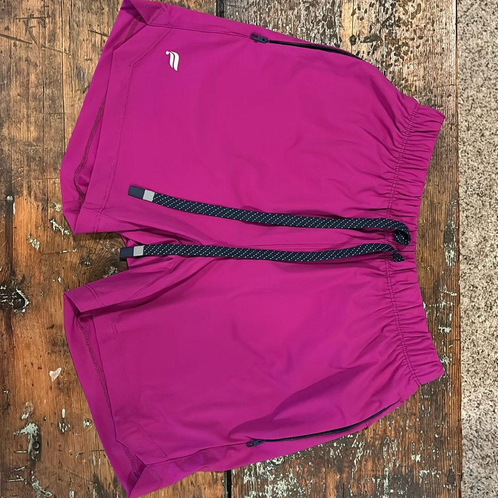 Fabletics XS 5” Men’s shorts lined purple